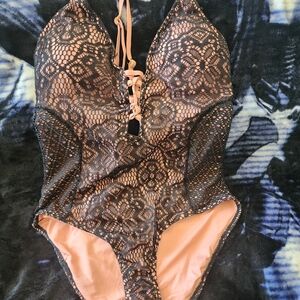 Lace Overlay One-Piece Swimsuit